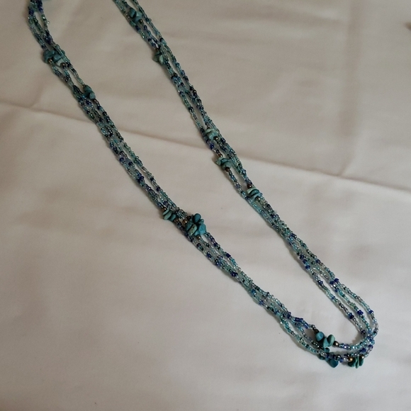 Turquoise and beaded necklace - Picture 1 of 5